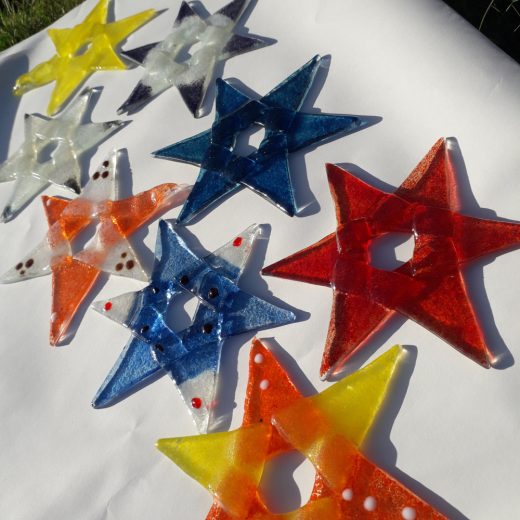 3 x Fused Glass Stars - Image 9