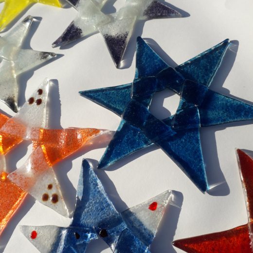 3 x Fused Glass Stars - Image 8